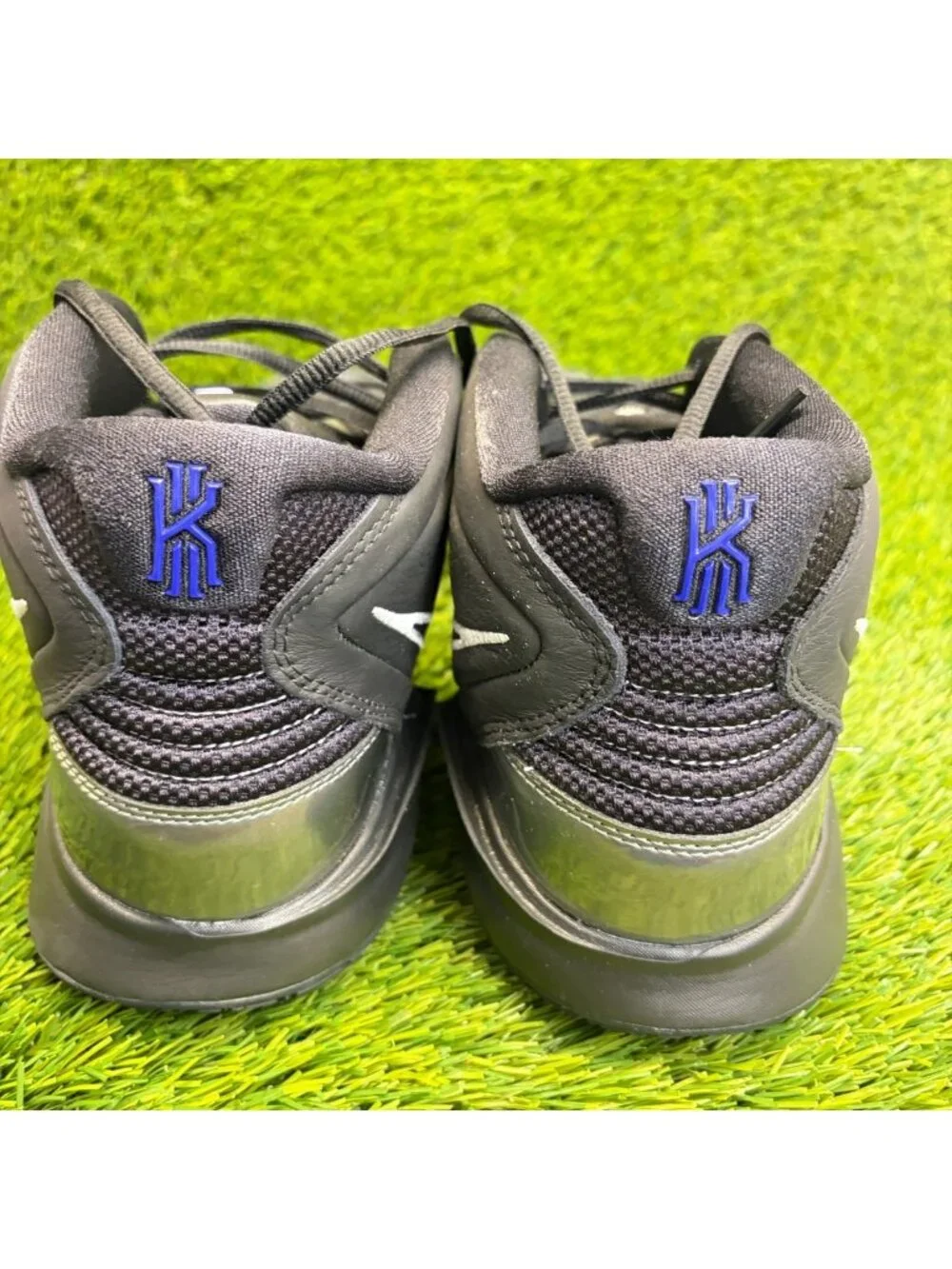 Nike Kyrie Infinity Mens Size 15 Black Silver Athletic Basketball Shoes Sneakers